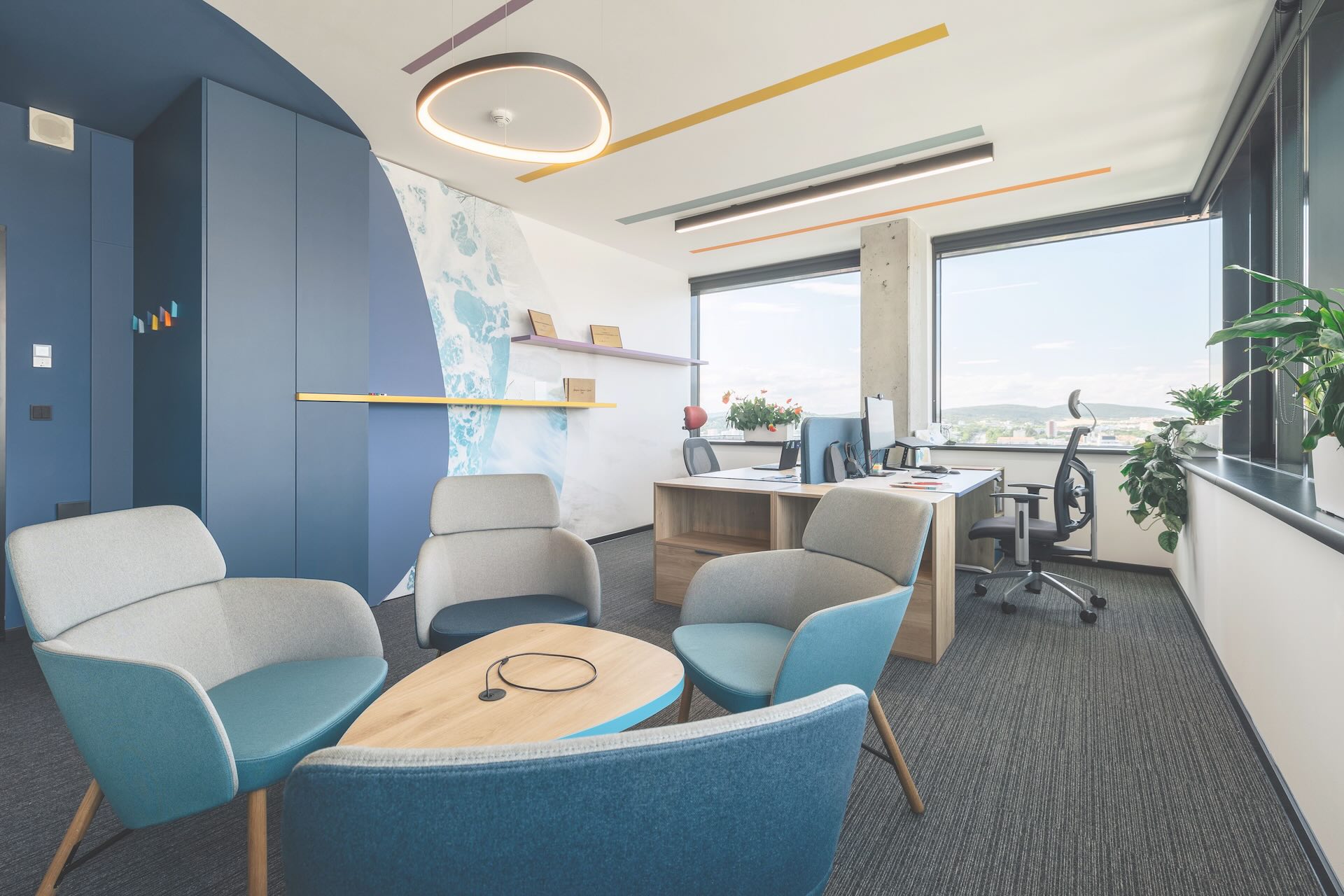 Proven furniture for offices and workplaces